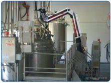 Suction arm for pumping steam, gases and odors in the industry